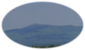 Oval Blurred Edge Mount Monadnock